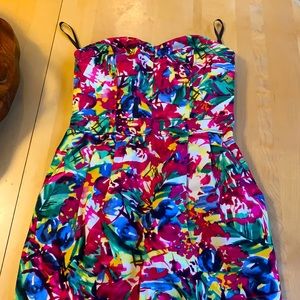 Strapless, colorful dress